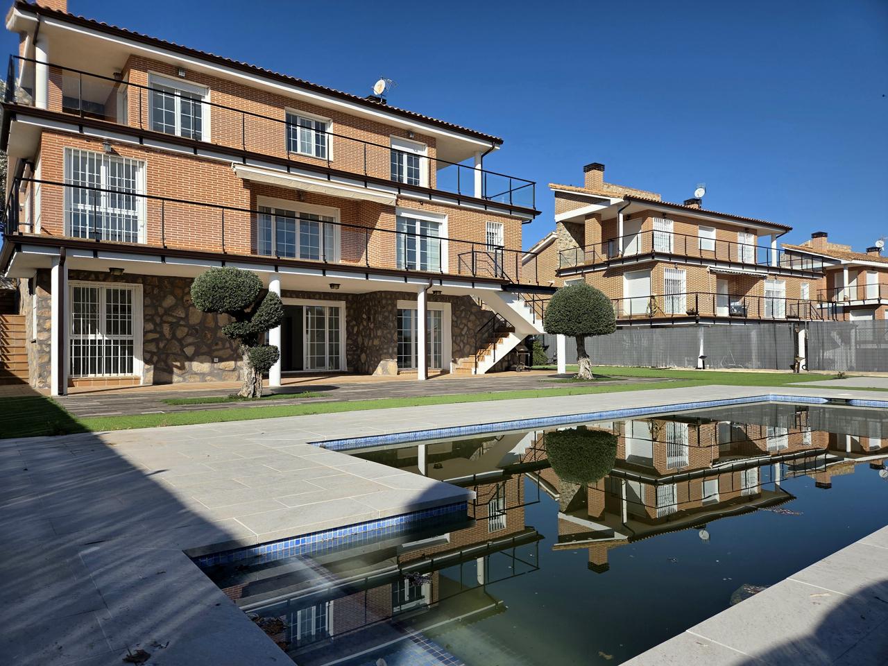 Akris Inmobiliaria - Ref: 8981